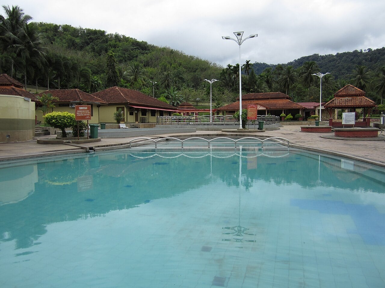 Gambar 2 Air Panas Ulu Legong