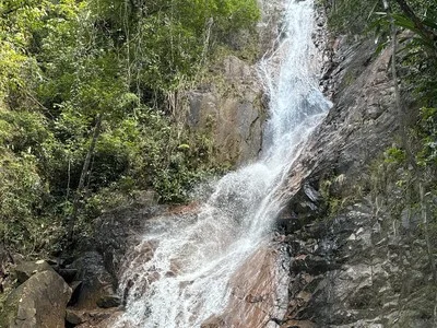 Air Terjun Lata Tengkorak — foto sebenar berbeza 4