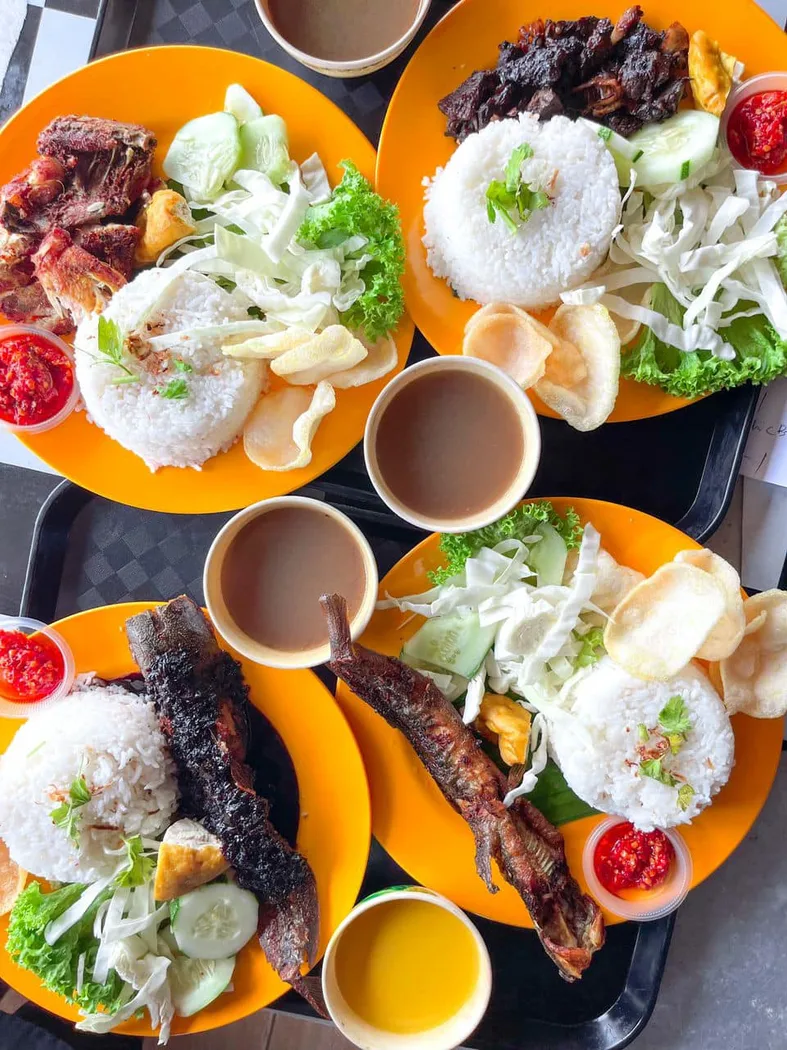 Gambar Ayam Gepuk Bujang Lapok