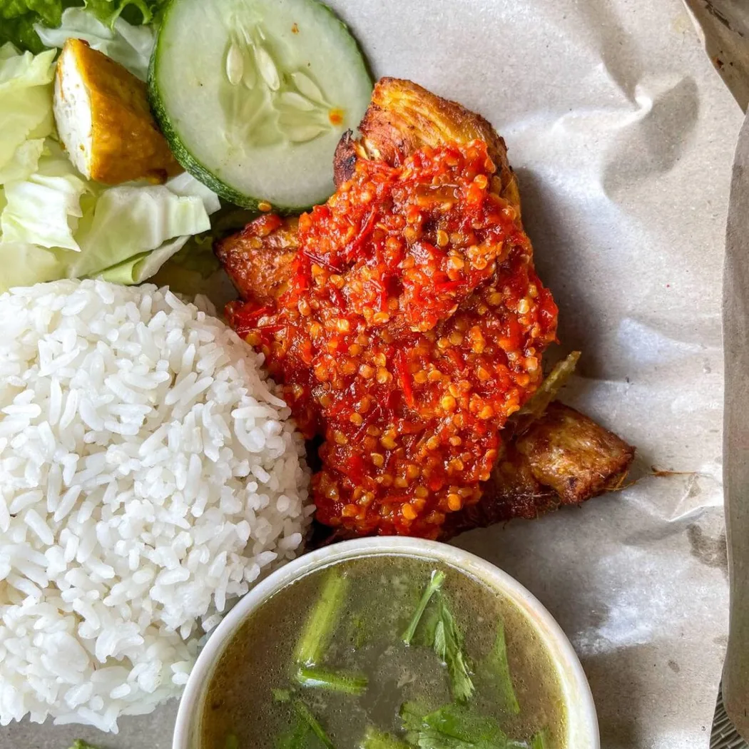 Ayam Gepuk Bujang Lapok — foto sebenar 4