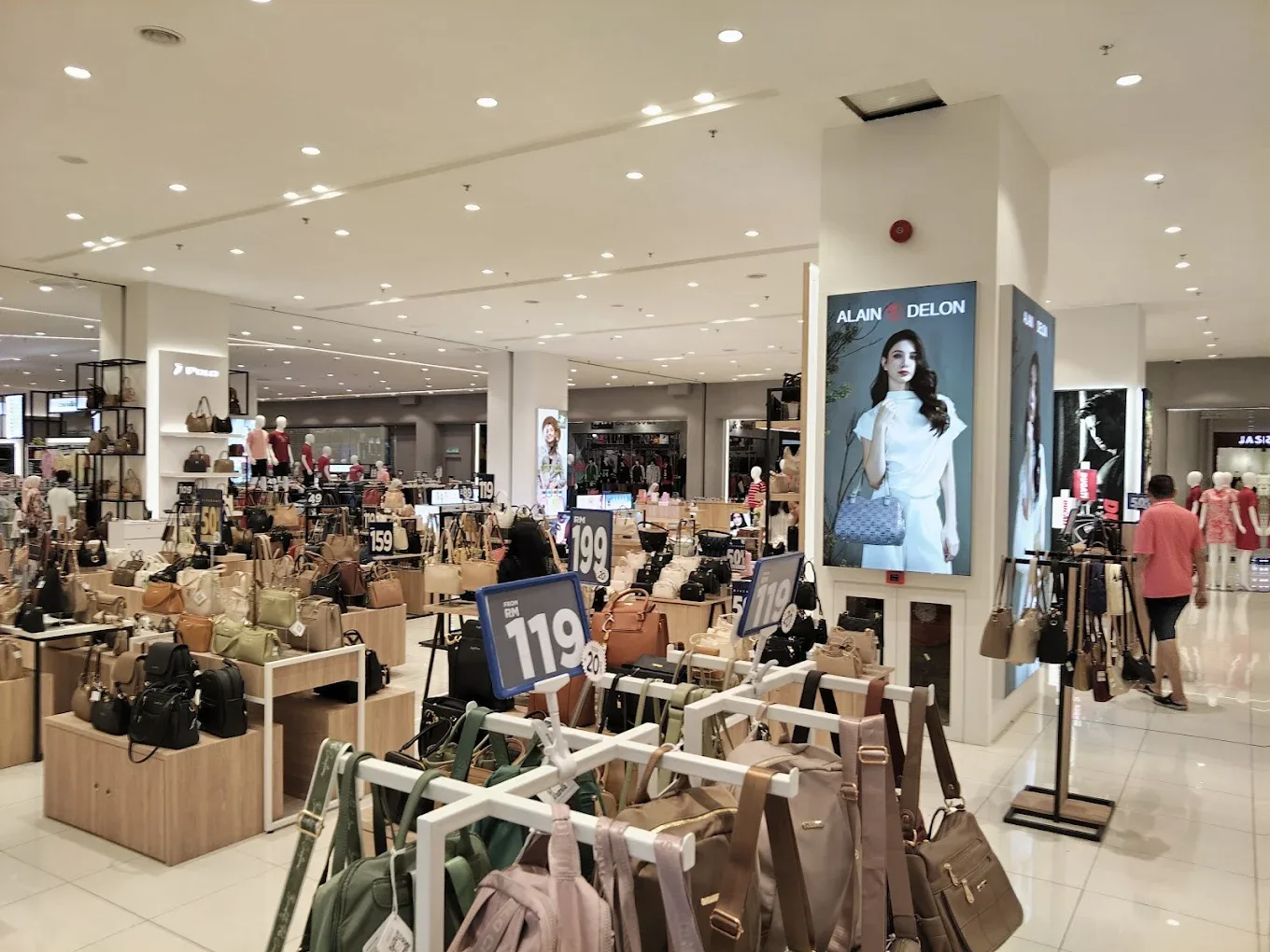 Batu Pahat Mall – BP Mall — foto sebenar 6