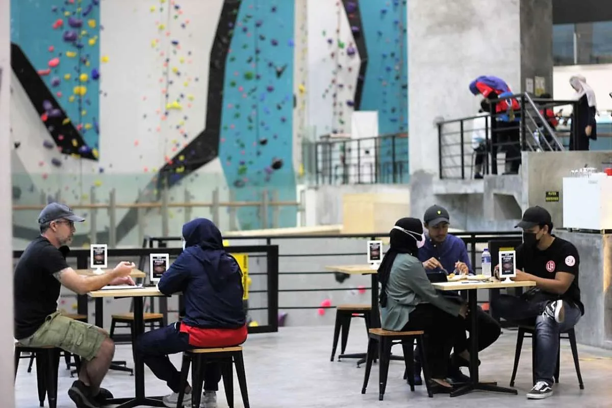 Camp5 Climbing Gym Paradigm — foto sebenar 3