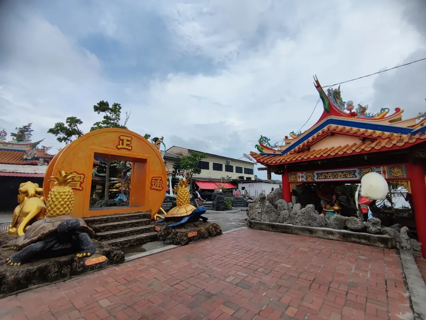 Chong Long Gong Temple — foto sebenar 3