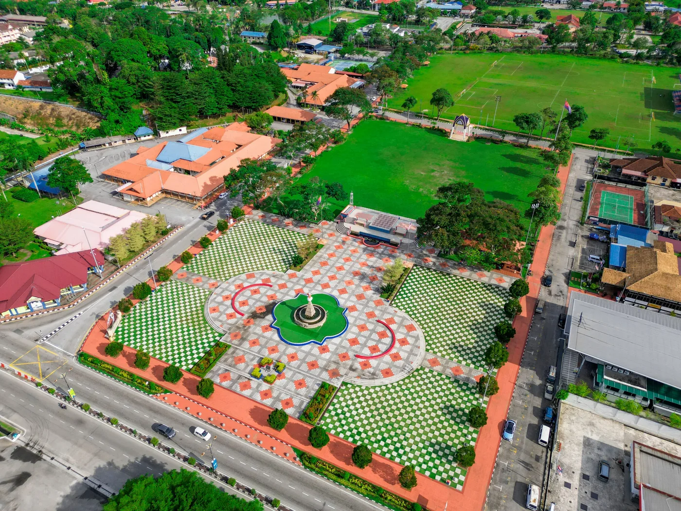 Dataran Penggaram Batu Pahat — foto sebenar 5