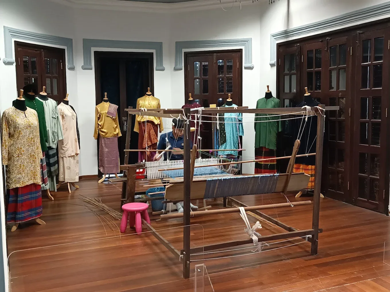 Galeri Tenun Johor — foto sebenar 3