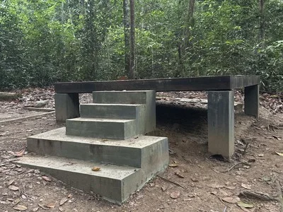 Gunung Bekok — foto sebenar berbeza 2