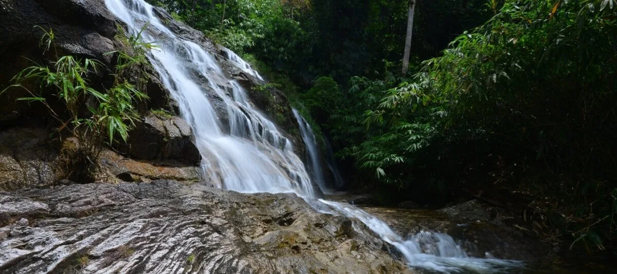 Gunung Ledang Lagenda (Waterfall) — foto sebenar 2