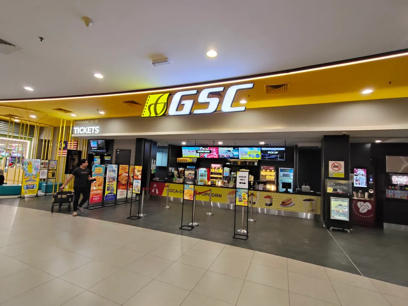 IOI Mall Kulai — foto sebenar 4