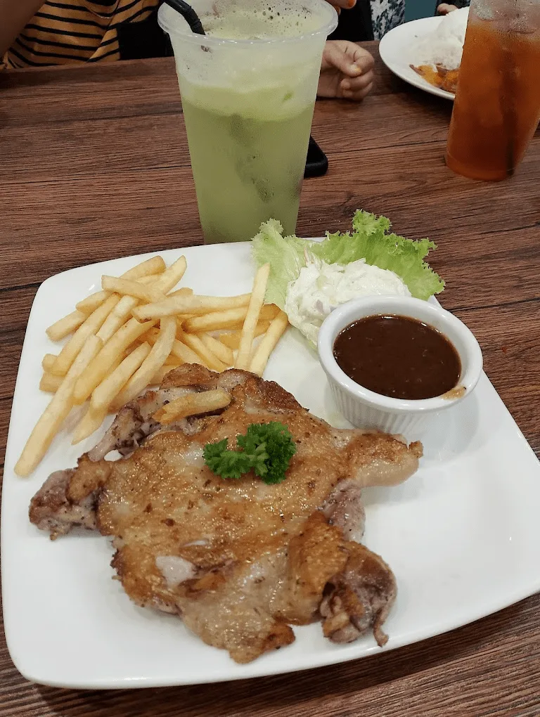 Gambar JBorn Cafe & Bistro