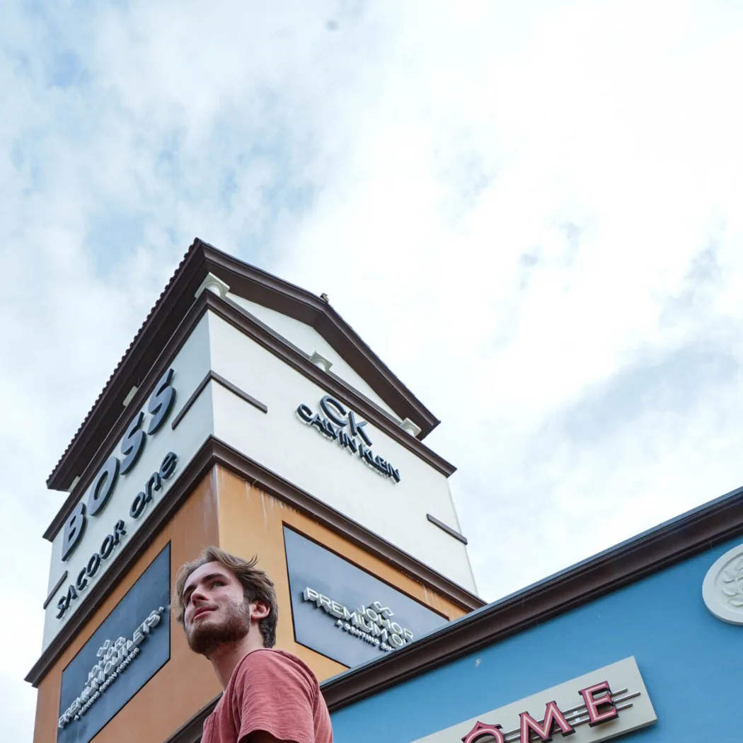 Johor Premium Outlets — foto sebenar 5 (crop)