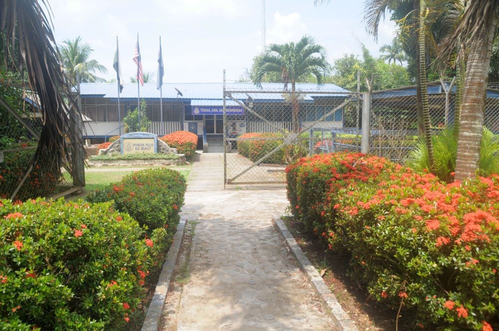 Gambar Kampung Mukut Tioman