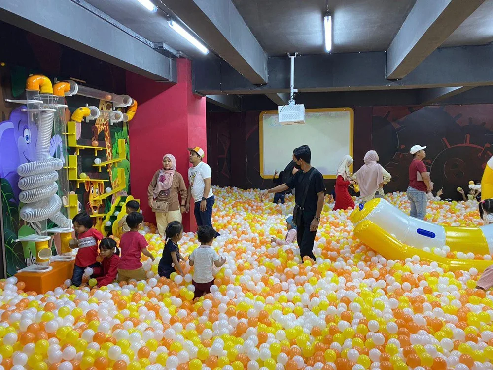 Kidz Republic Indoor Theme Park – JBCC — foto sebenar 5