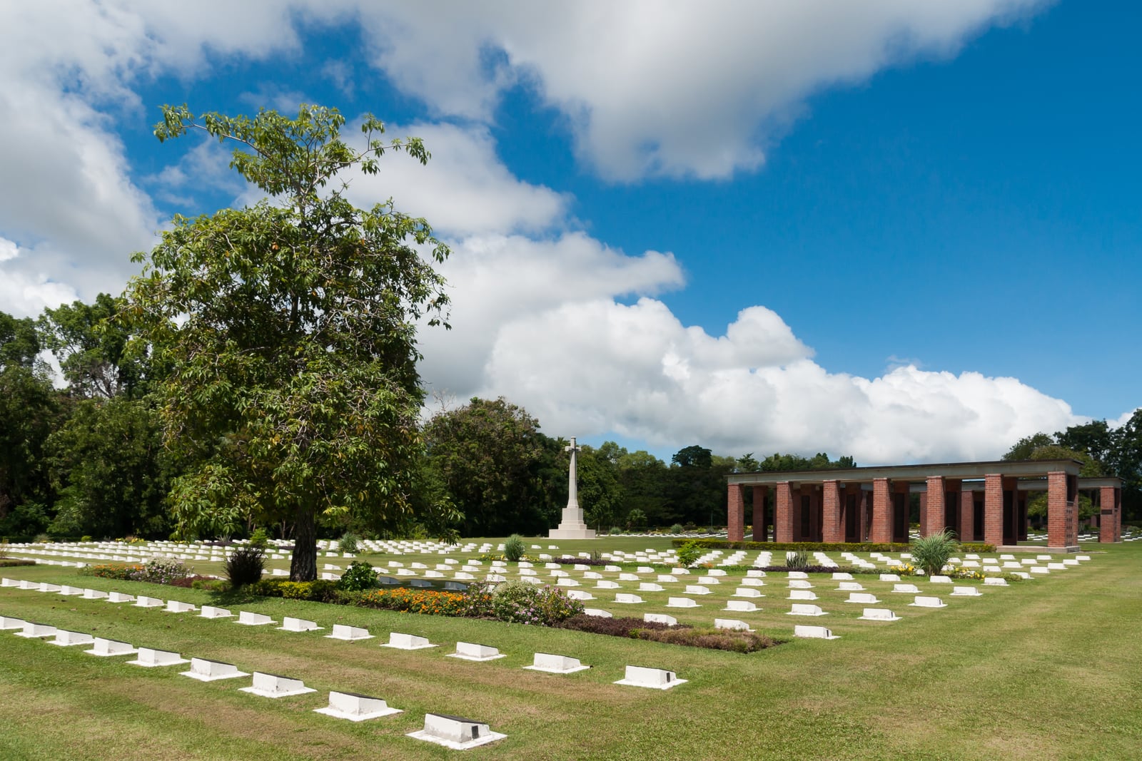 Gambar 2 Labuan War Cemetery