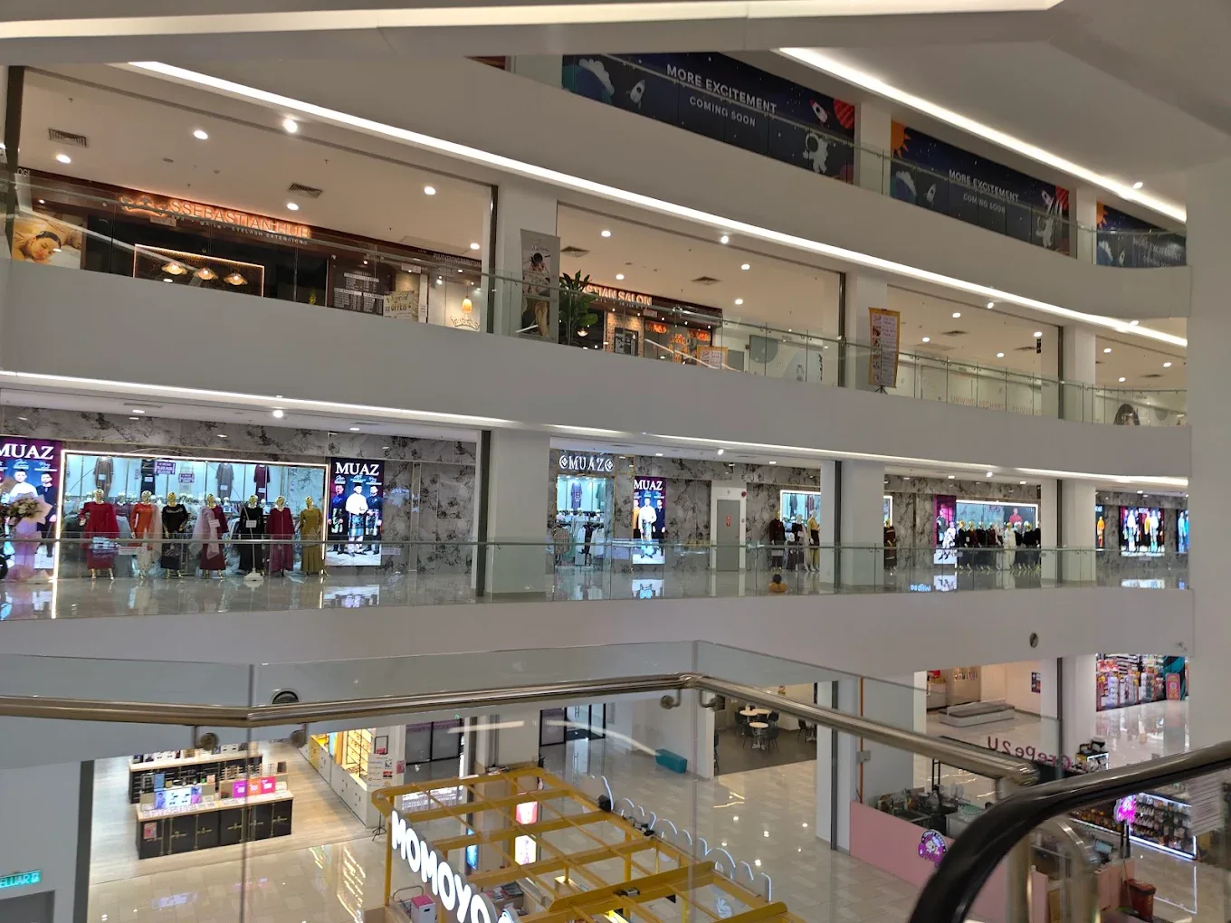 Larkin Junction — foto sebenar 3