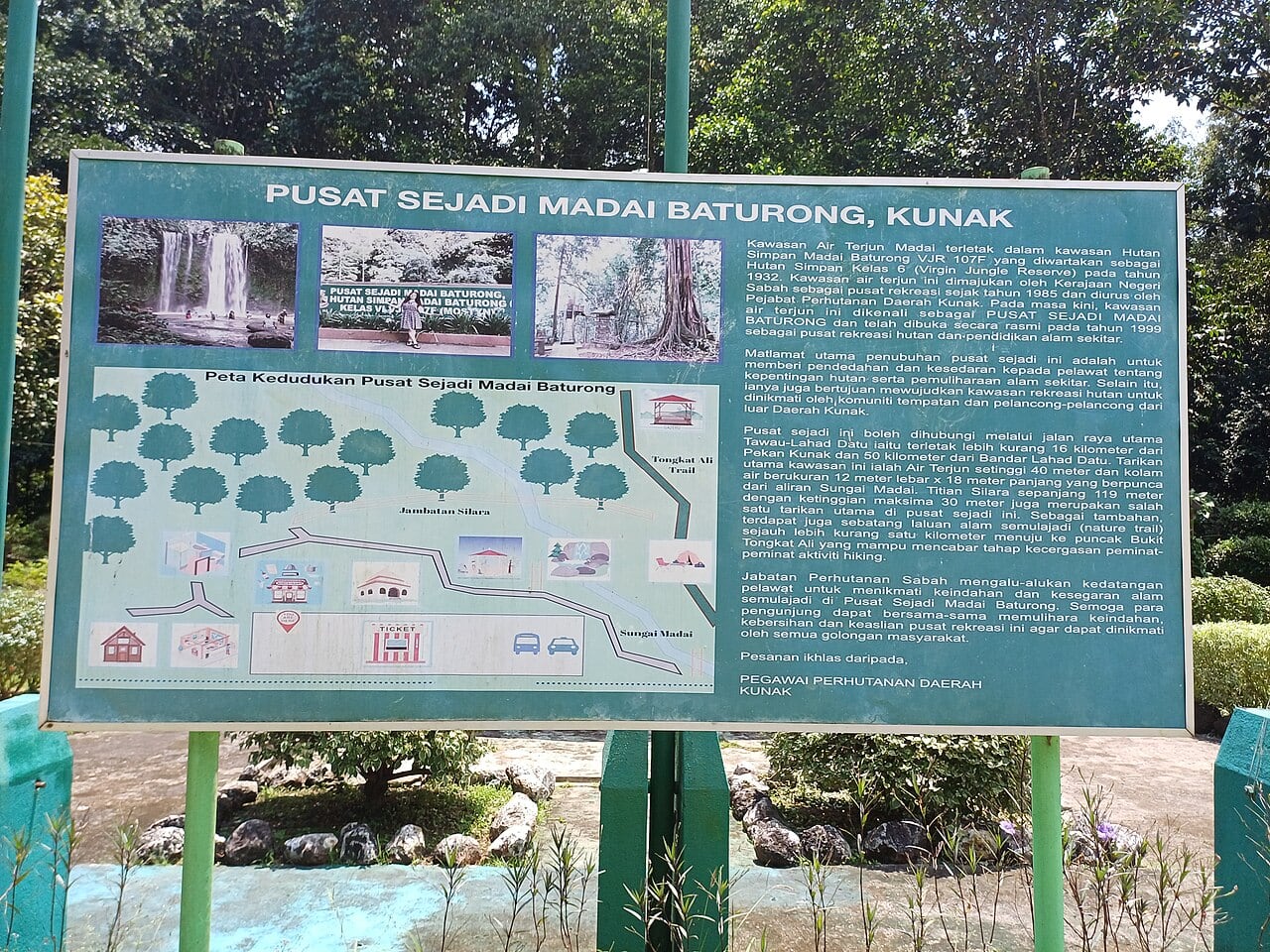Gambar 2 Madai-Baturong Forest Reserve Nature Centre