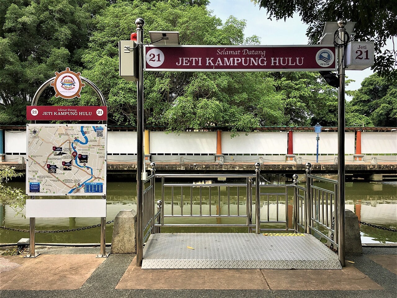 Gambar 2 Melaka River Cruise