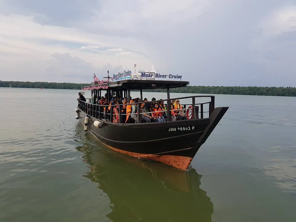 Muar River Cruise — foto sebenar 3