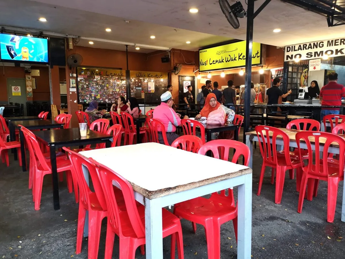 Gambar Nasi lemak Wak kentut Kulai