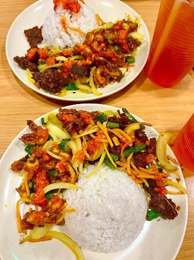 Nasi Mat Rock — foto sebenar 3