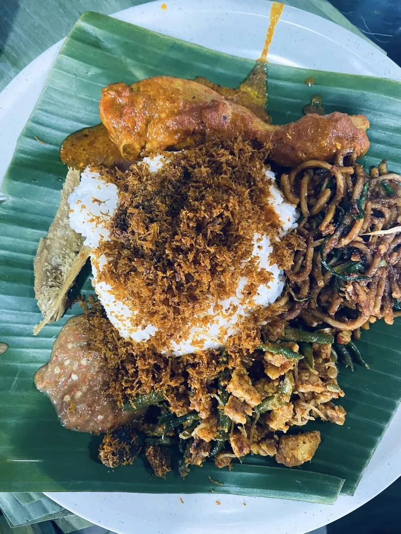 Original Nasi Ambeng Kampung Melayu — foto sebenar 3