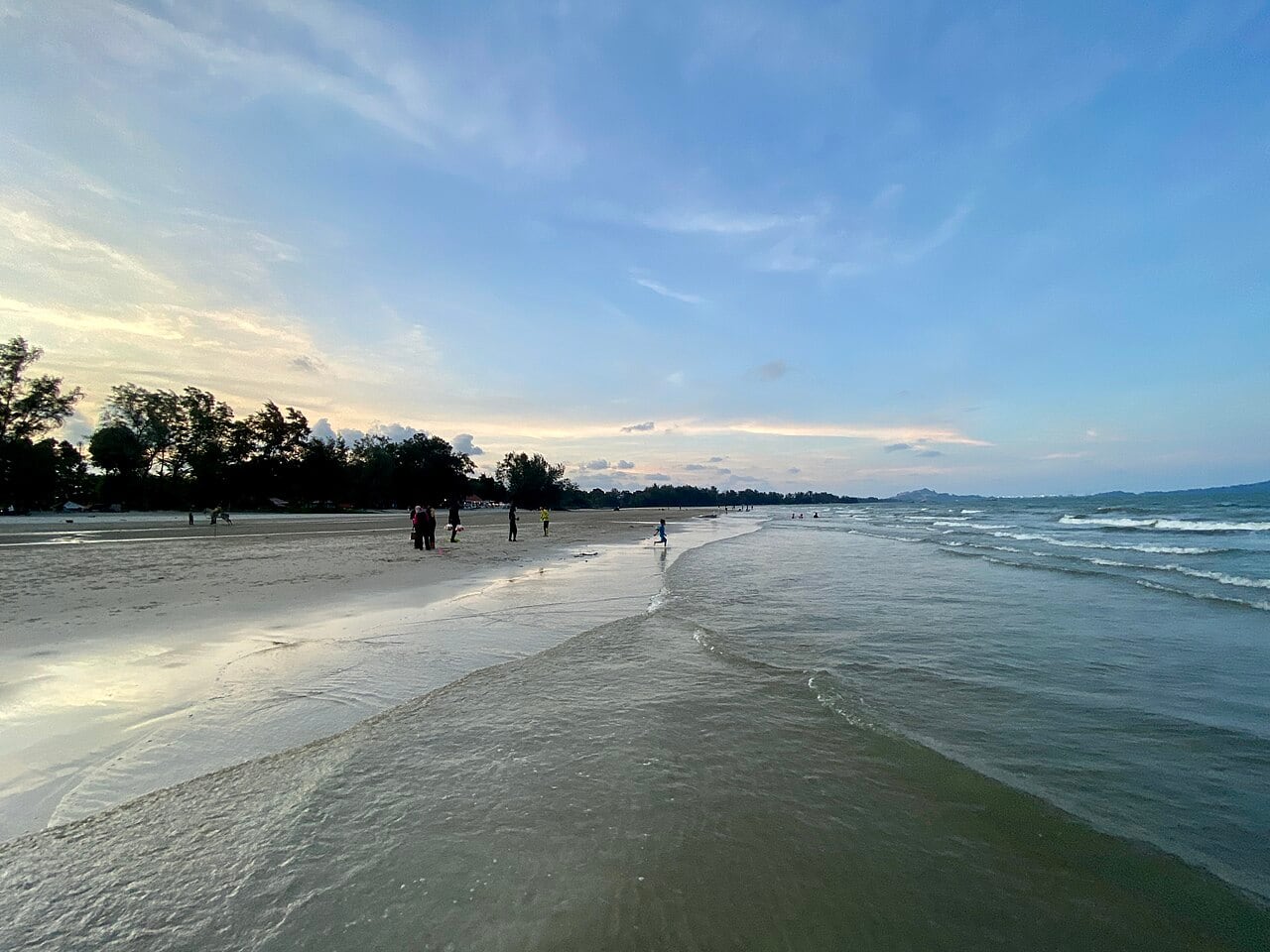 Gambar 2 Pantai Balok