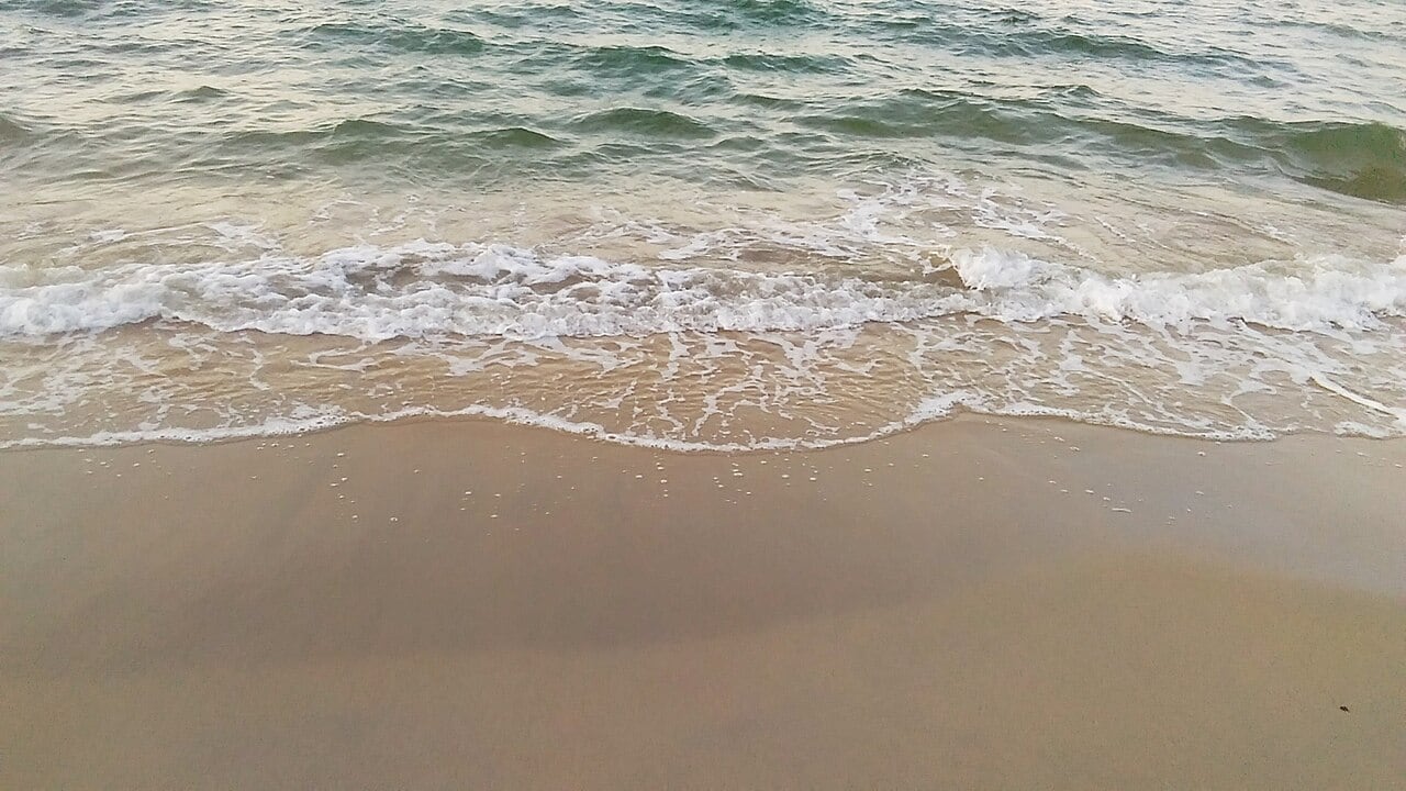 Gambar Pantai Bisikan Bayu / Pantai Dalam Rhu