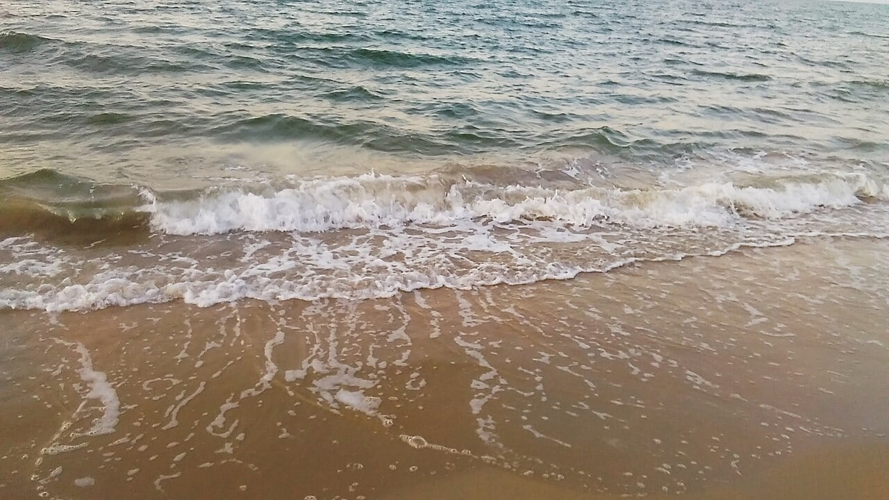 Gambar 3 Pantai Bisikan Bayu / Pantai Dalam Rhu