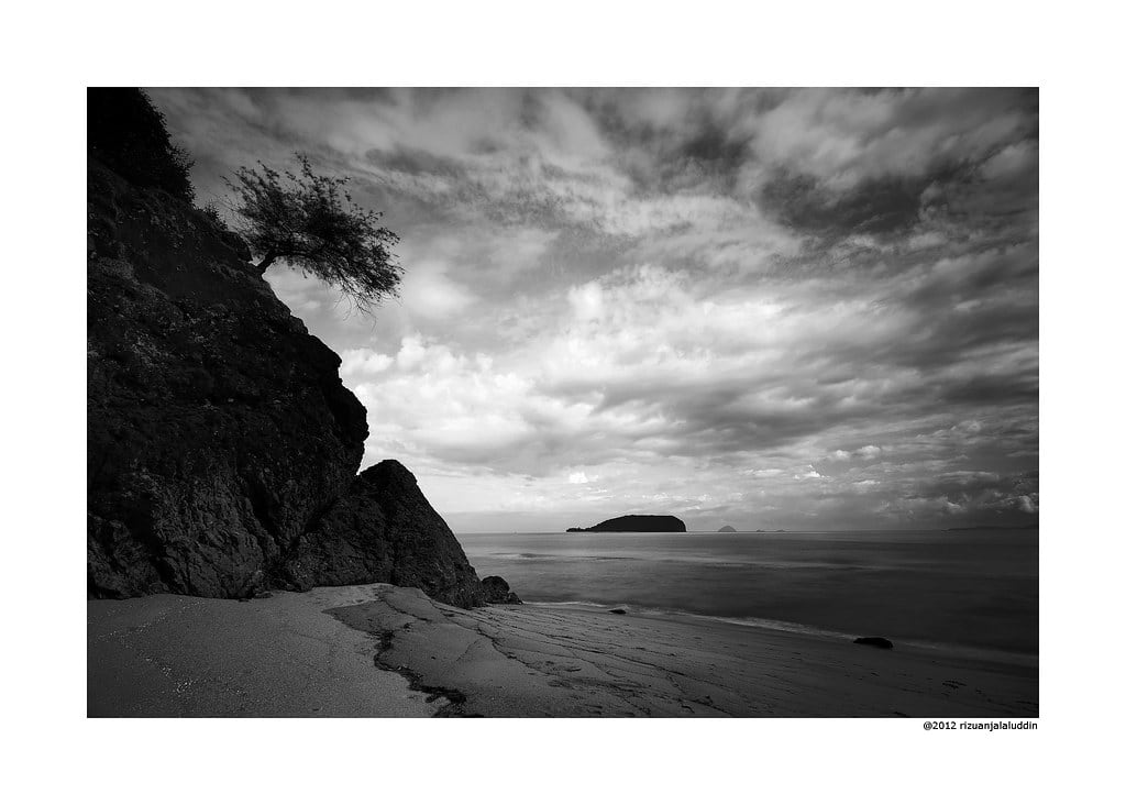 Gambar 3 Pantai Bukit Keluang
