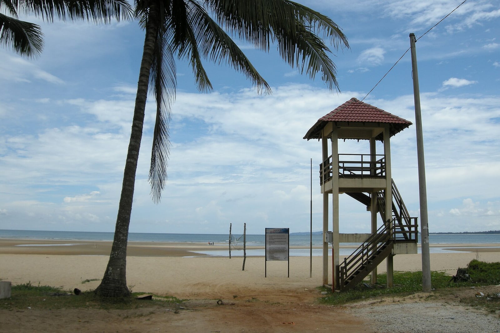Gambar 2 Pantai Cherating