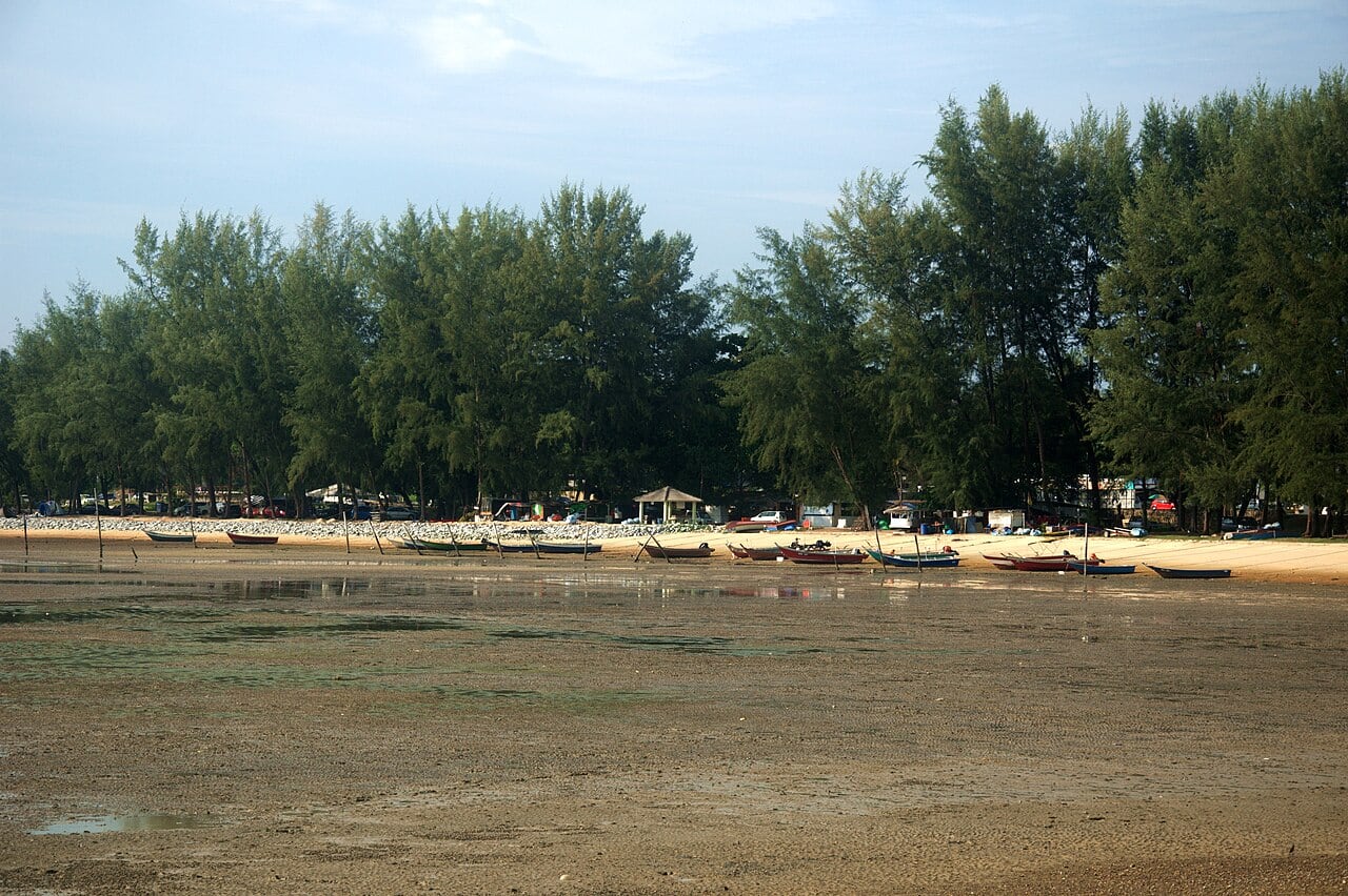 Gambar 3 Pantai Dickson