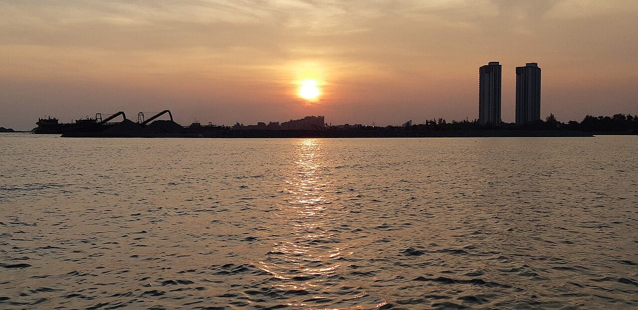 Gambar 2 Pantai Klebang