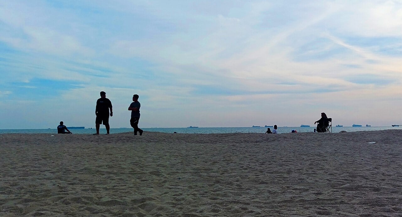 Gambar 3 Pantai Puteri
