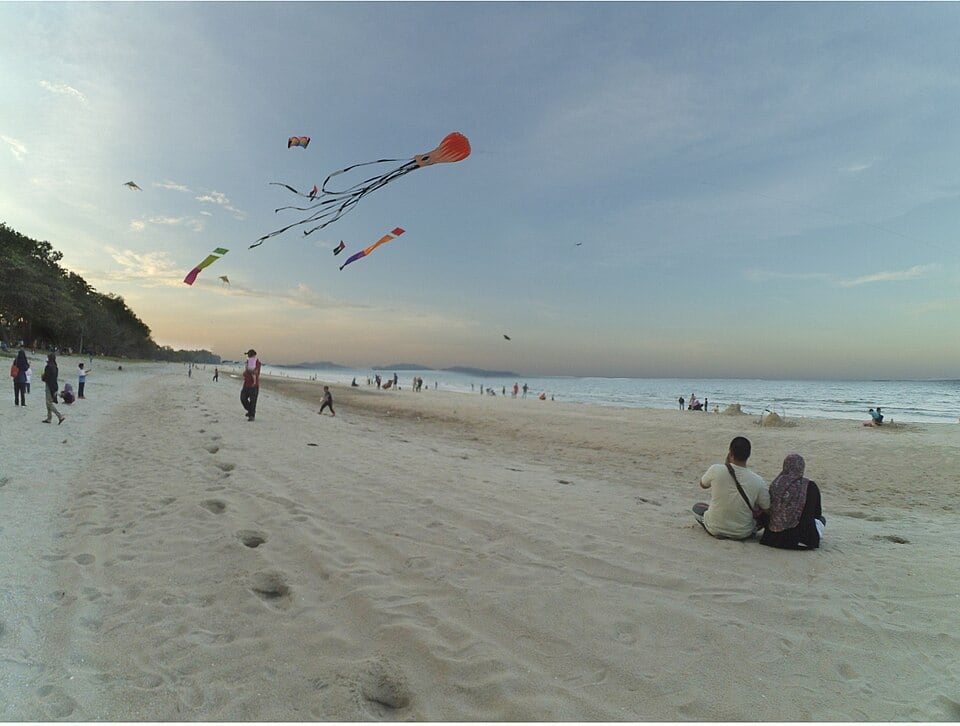 Gambar Pantai Sepat Kuantan