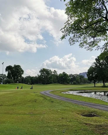 Permas Jaya Golf Club — foto sebenar 3