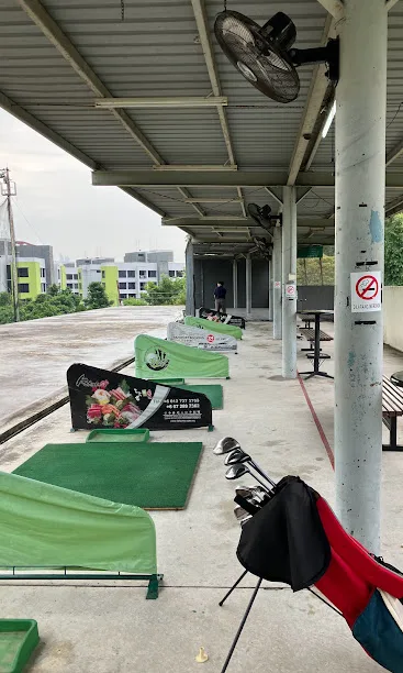 Permas Jaya Golf Club — foto sebenar 4