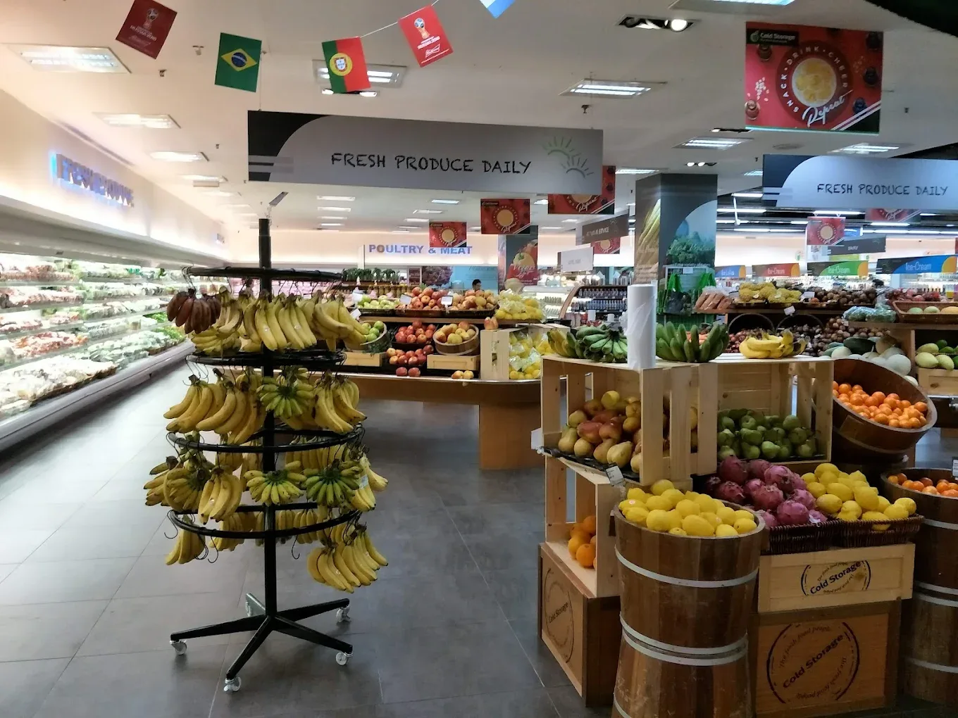Plaza Pelangi — foto sebenar 2