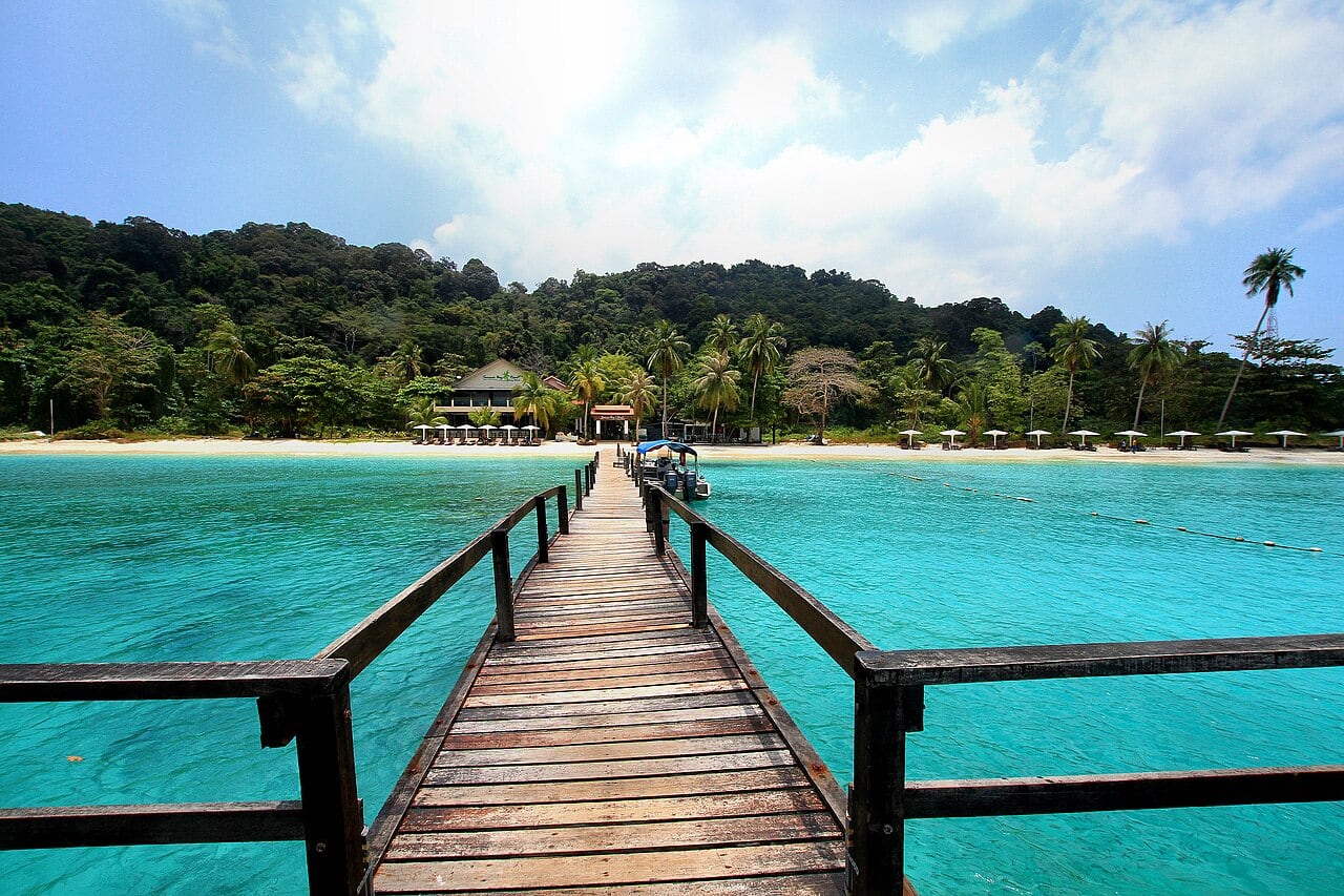 Gambar 2 Pulau Lang Tengah