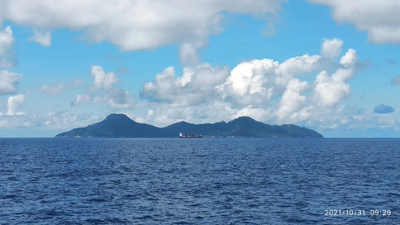 Gambar Pulau Pemanggil, Taman Laut Sultan Iskandar
