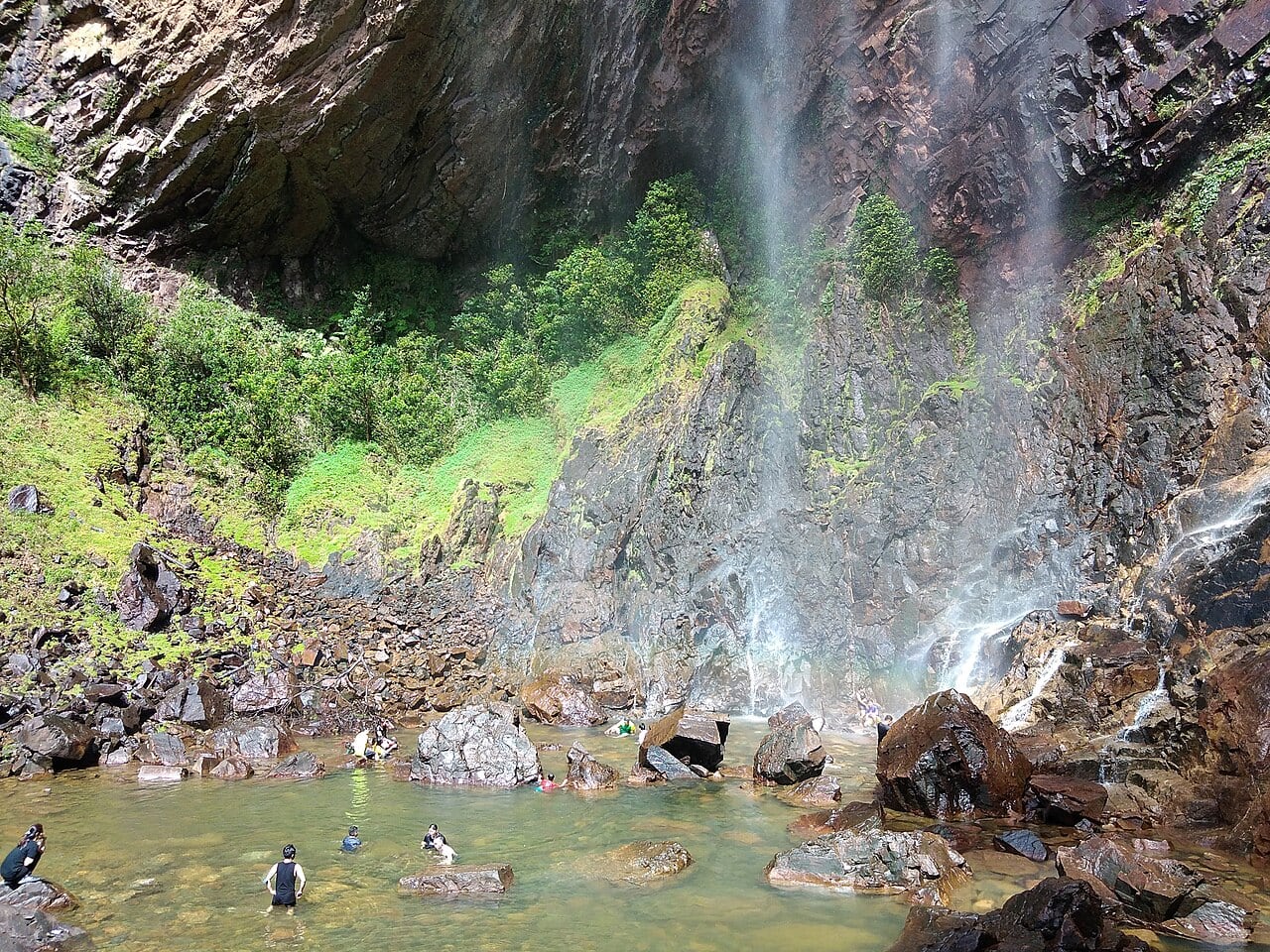 Gambar 3 Rainbow Waterfall Sungai Lembing