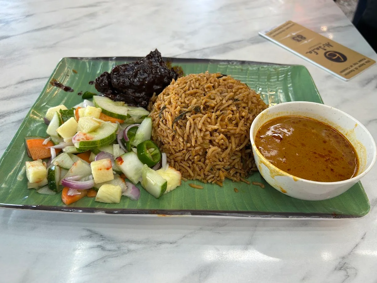 Restoran Al-Safa Taman Universiti — foto sebenar berbeza 4