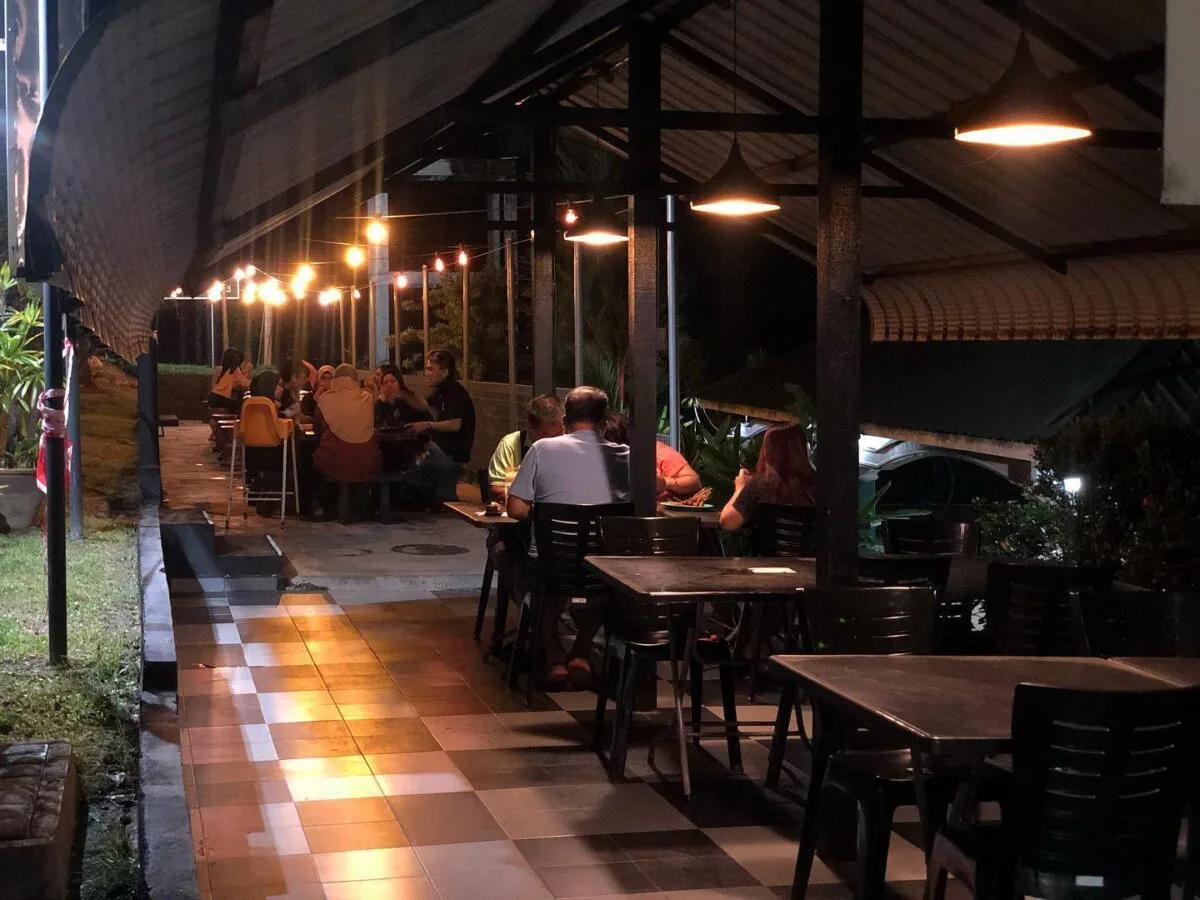 Gambar Satey Teluk Iskandar