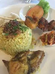 Selasih Restaurant — foto sebenar 5