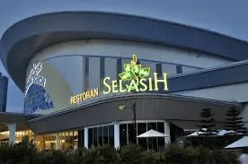 Selasih Restaurant — foto sebenar 6