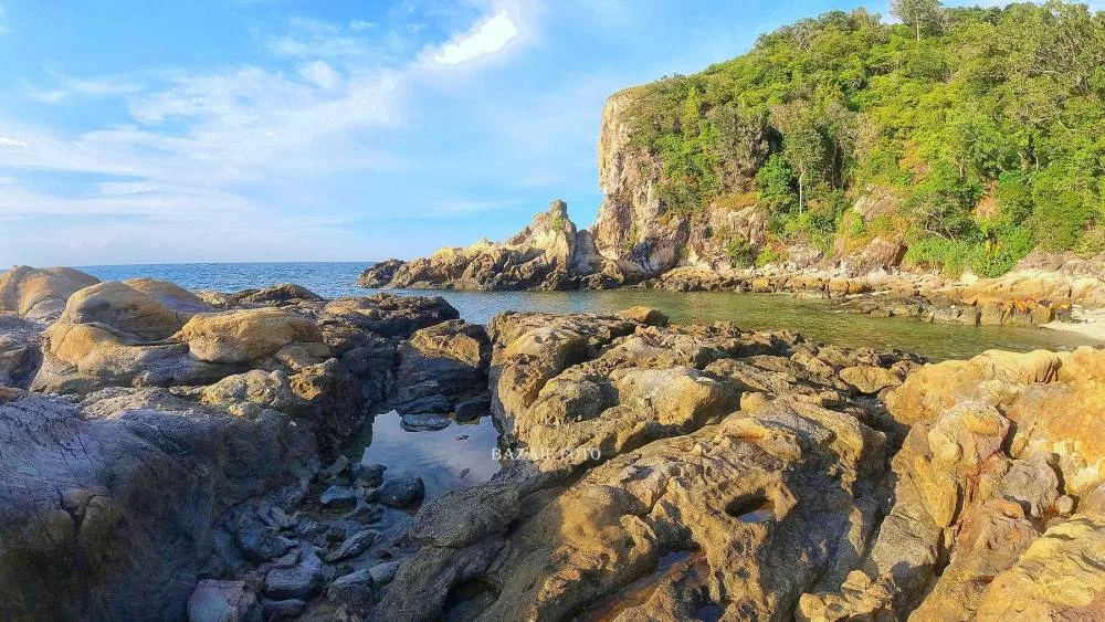 Sribuat Island — foto sebenar 2