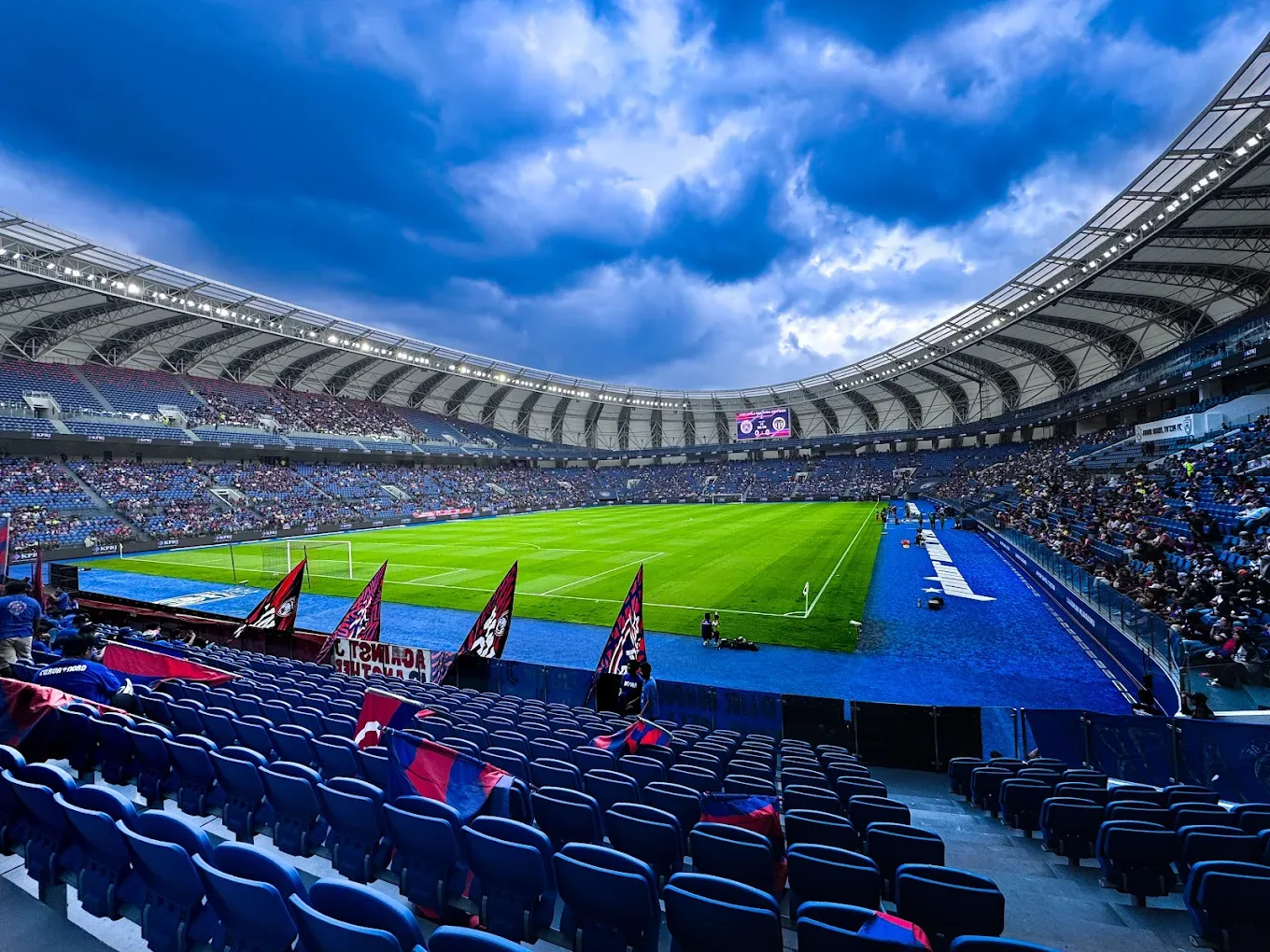 Sultan Ibrahim Stadium — foto sebenar 6