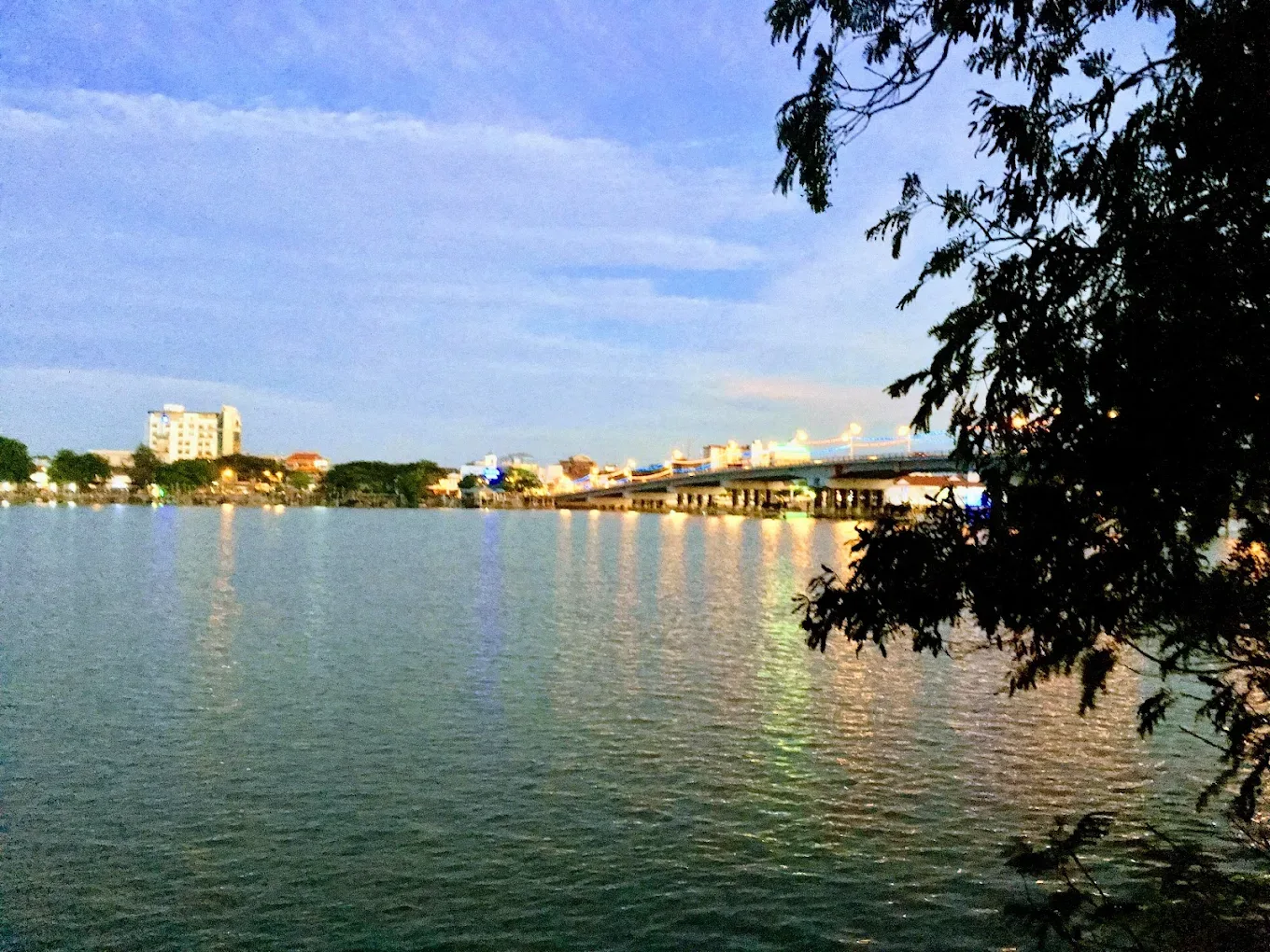 Sultan Ismail Bridge — foto sebenar 2