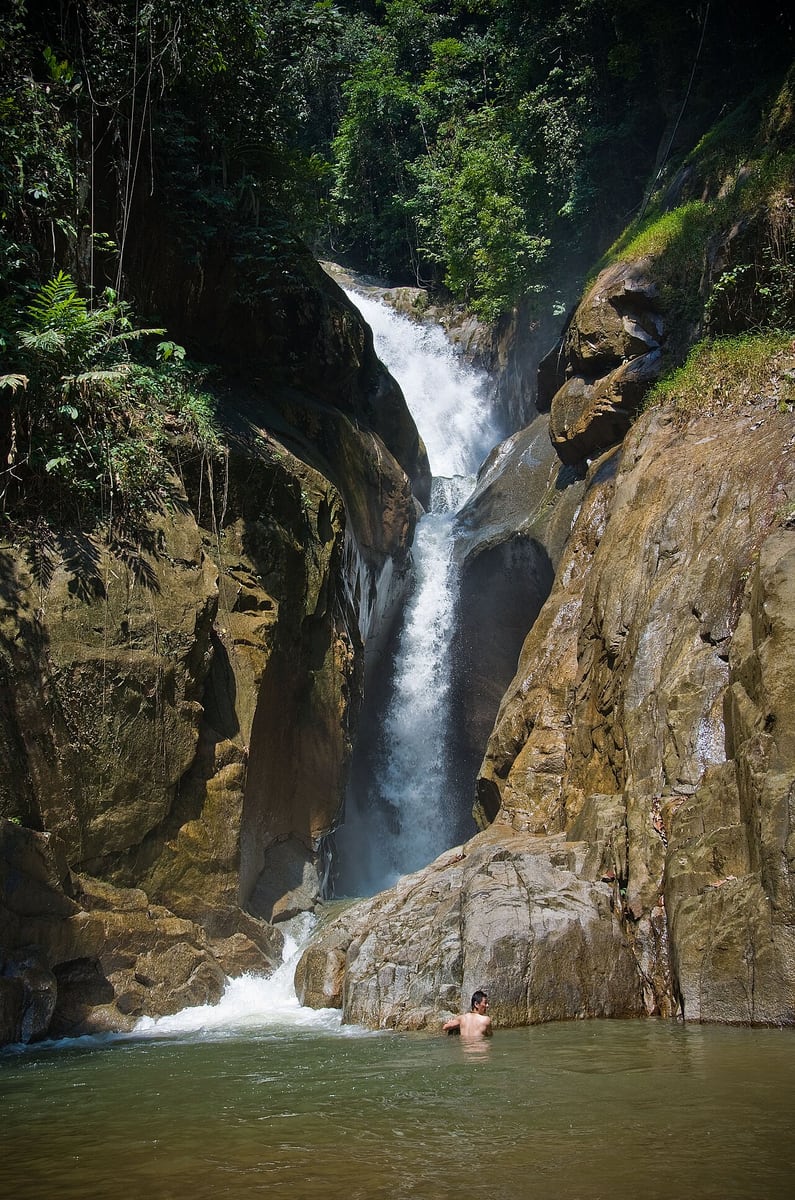 Gambar Sungai Chiling Waterfalls