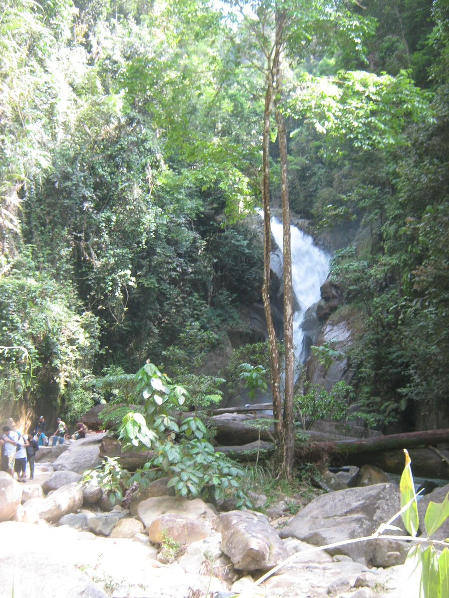Gambar 3 Sungai Chiling Waterfalls
