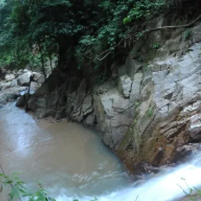 Taka Melor Waterfall — foto sebenar 2 (crop)