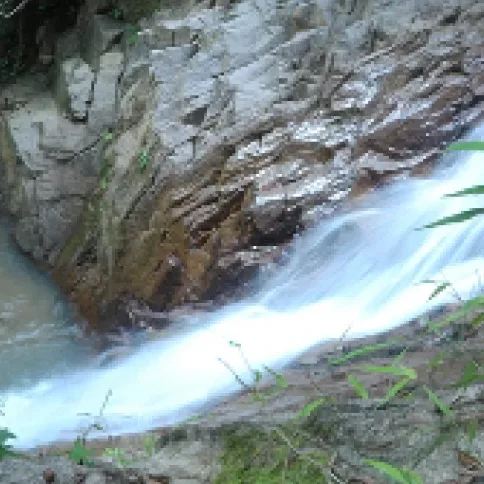 Taka Melor Waterfall — foto sebenar 3 (crop)